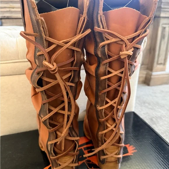 New Freebird Jules Cognac Size 9 Leather Overlay Lace Up Western Boot - Picture 4 of 7